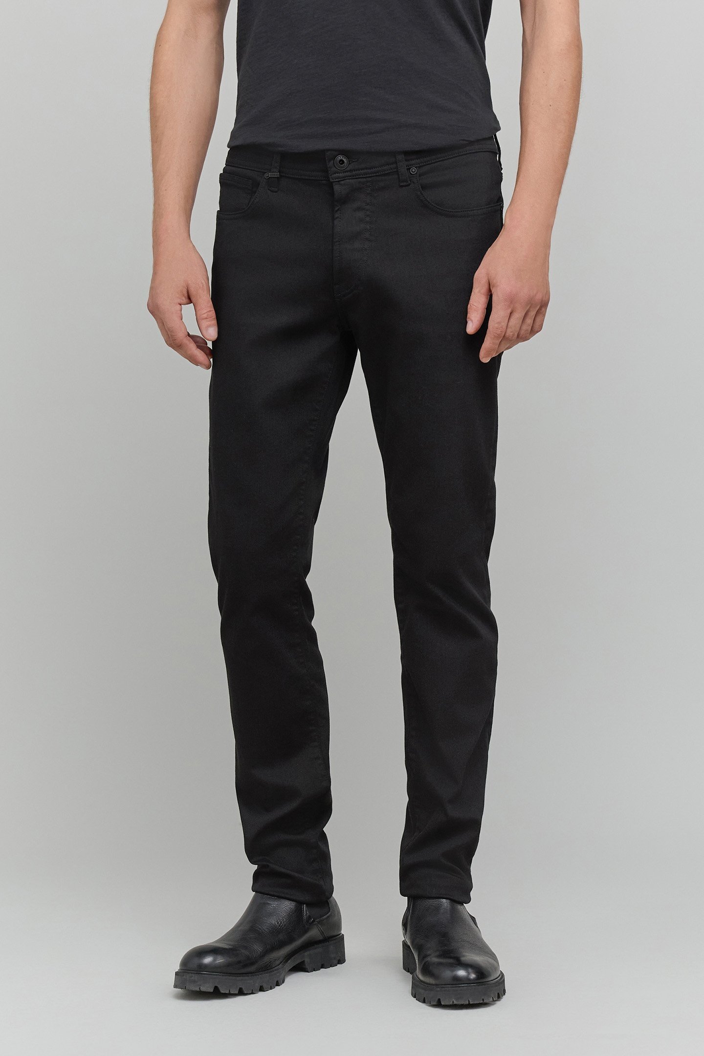 BLACK SLIM WATERLESS ZIGGY JEANS 1