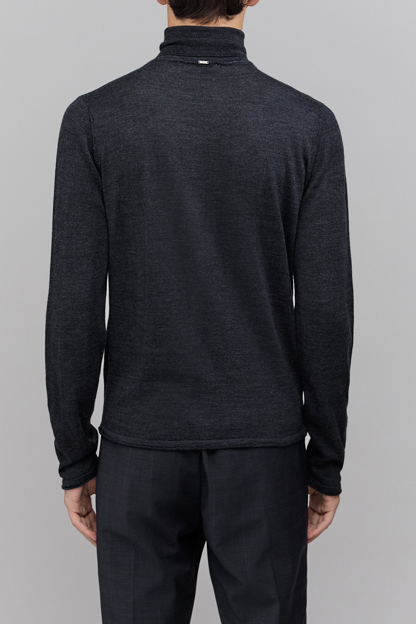 ANTHRACITE TURTLENECK KNIT SWEATER 2
