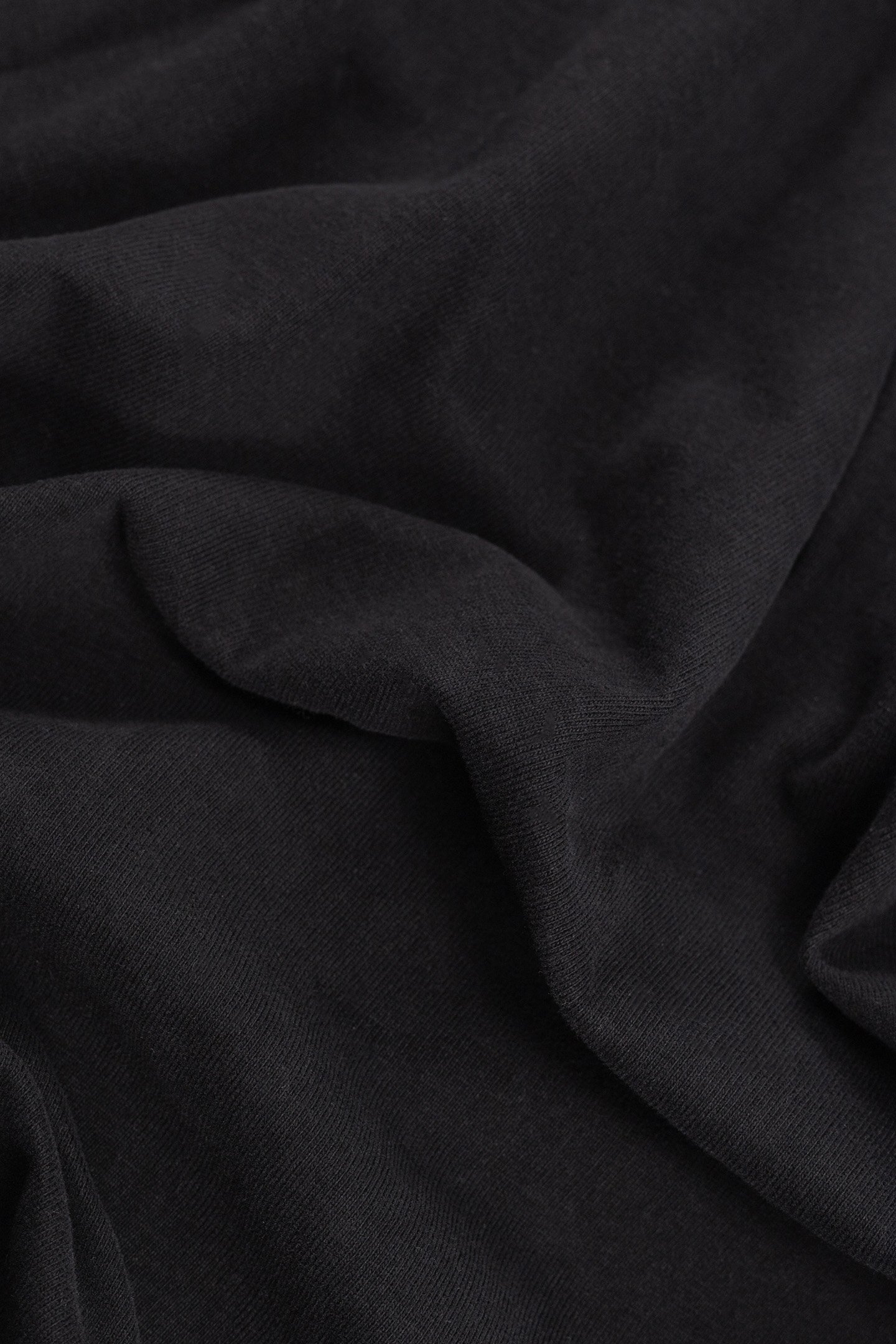 BLACK FUZZY TEE-SHIRT 3