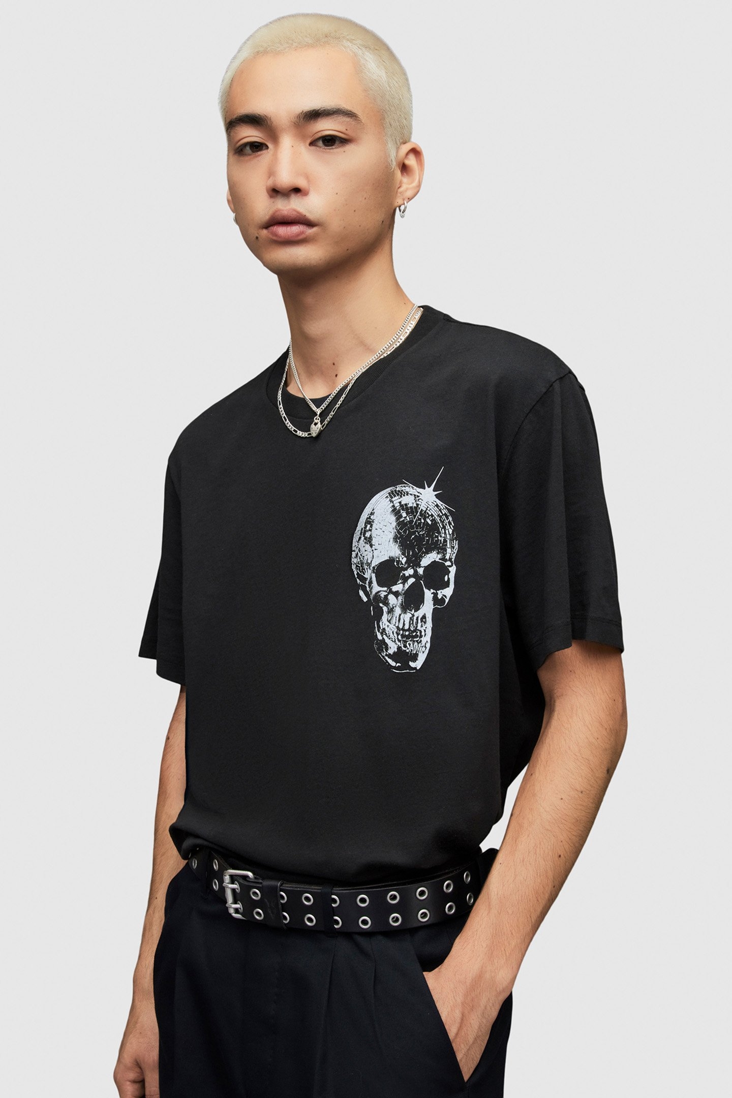 MIRRORSKULL SS CREW JET BLACK 5
