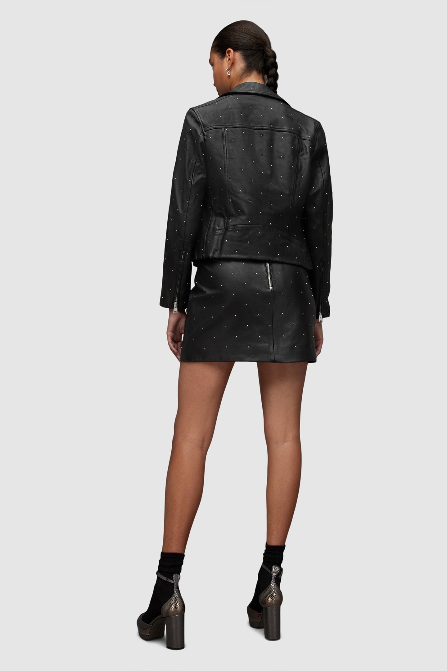 LILA LEATHER PINSTUD BLACK 3