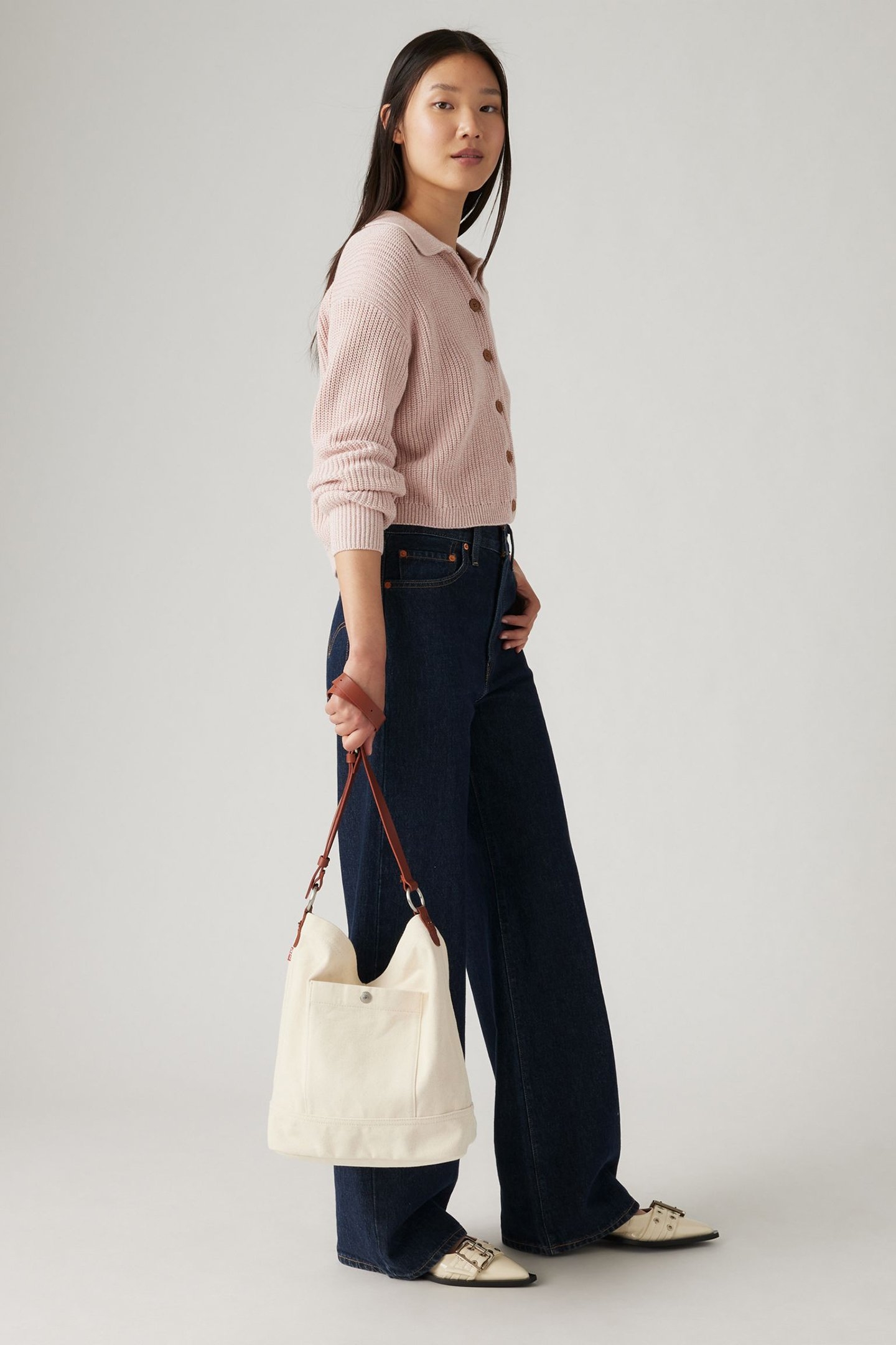 LEVI'S® HERITAGE BUCKET BAG IN WHITE DENIM 2
