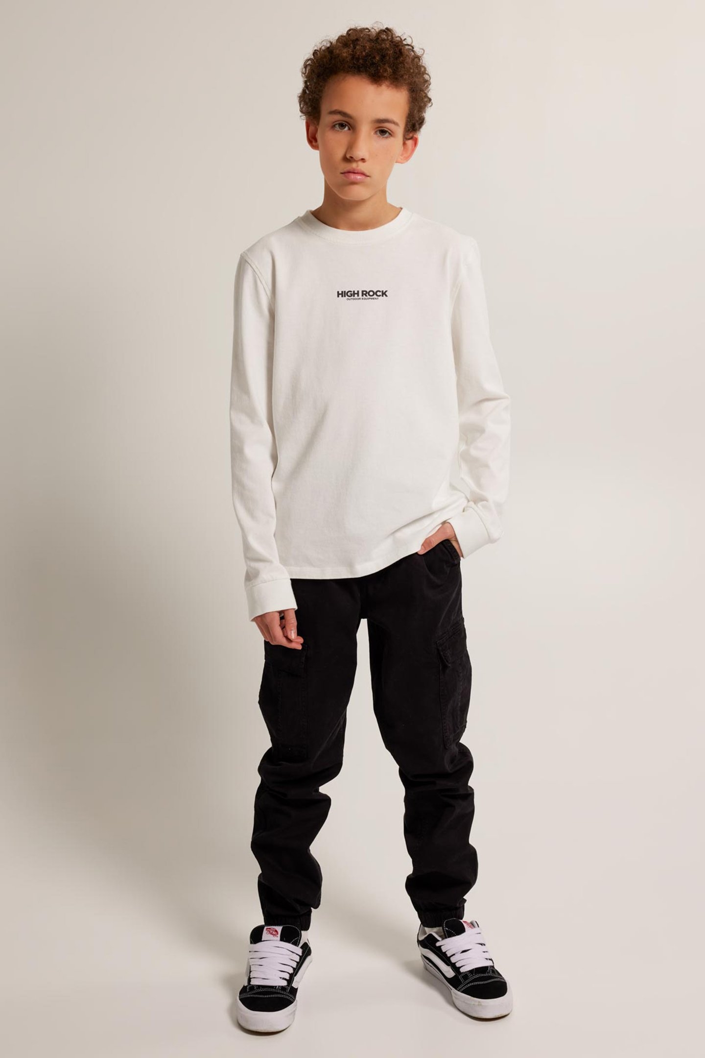 LARRY JR OFF WHITE 1