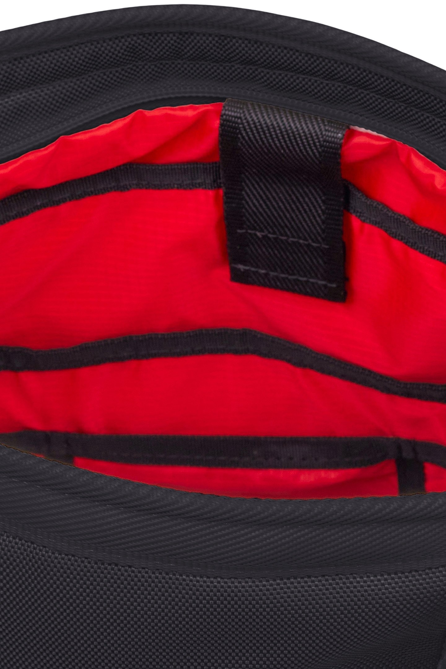 LEGACY ICON TOTE BAG IN BLACK 4