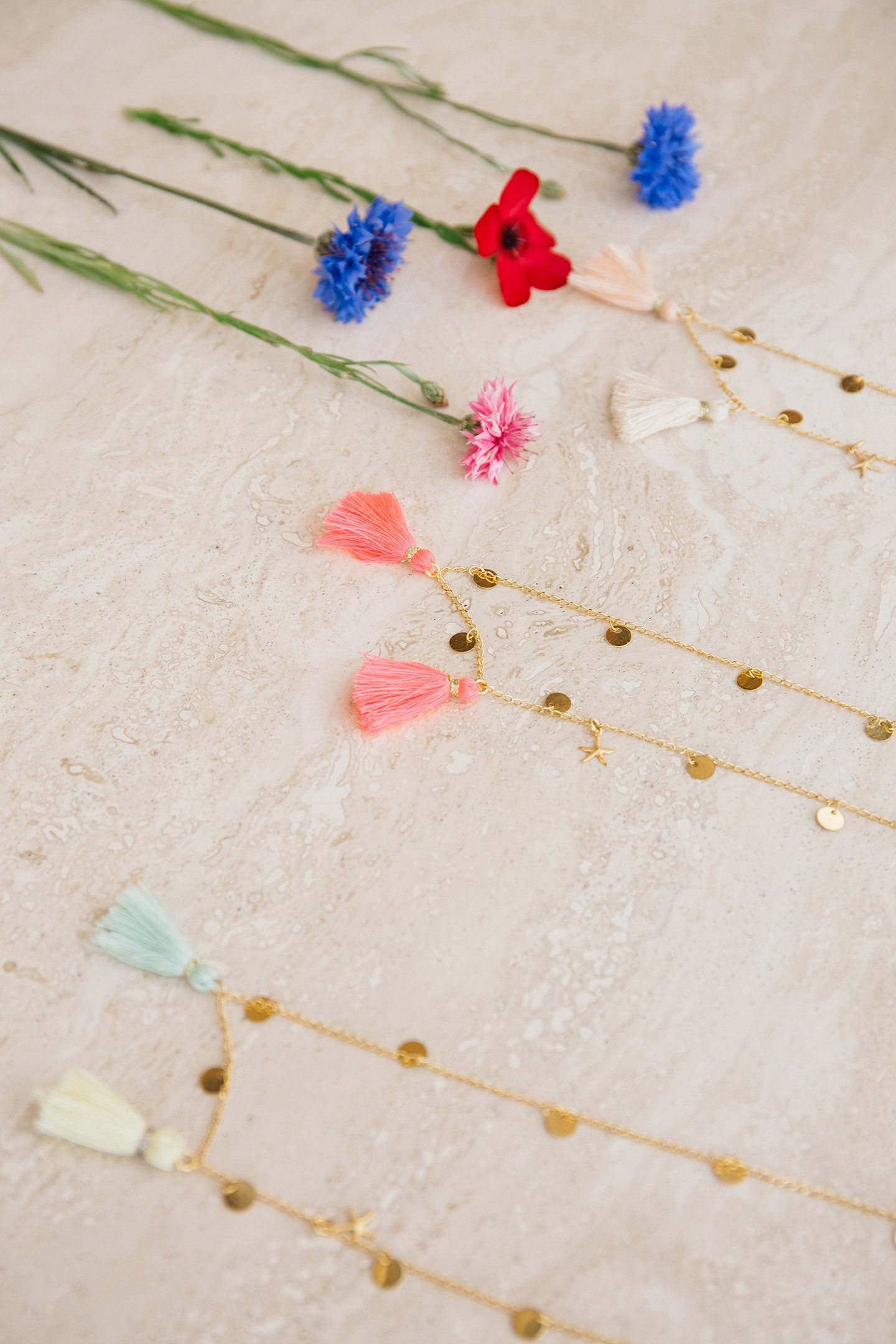 NECKLACE SOLEDAD FLUO PINK 5