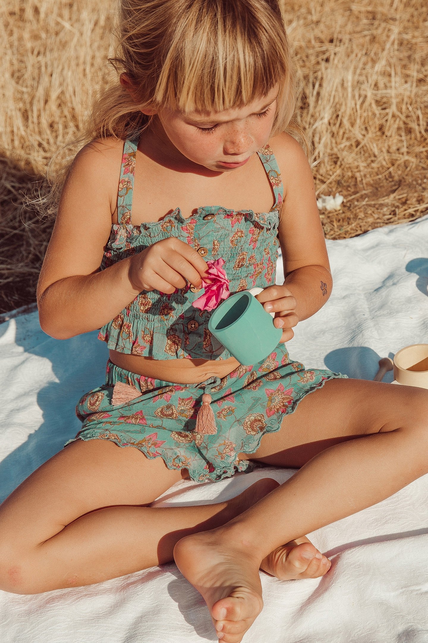 SHORTS VALLALOID TURQUOISE FLOWERS 5