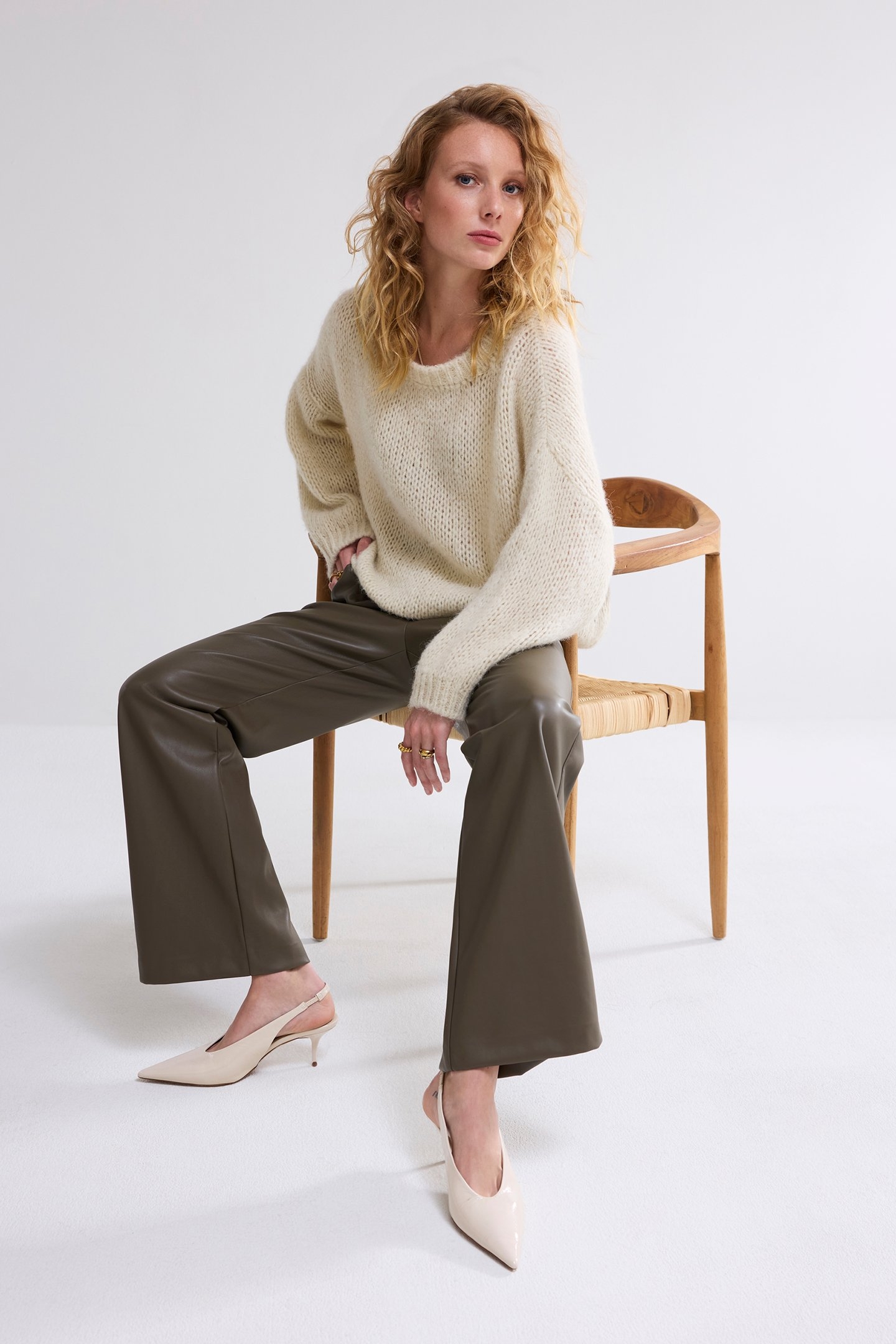 PU PANTS VEGAN LEATHER OLIVE 4