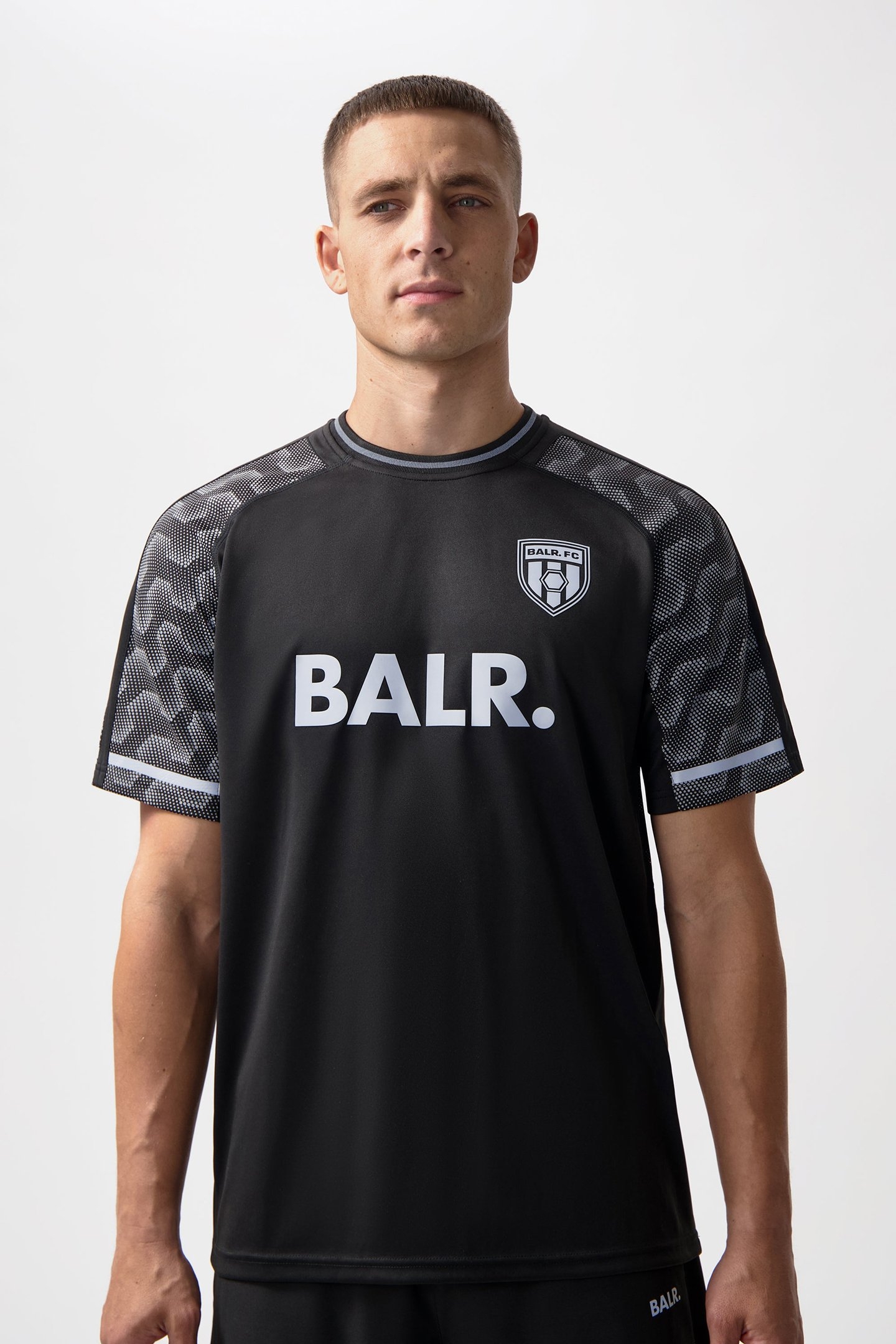 TRAINING T-SHIRT JET BLACK 1