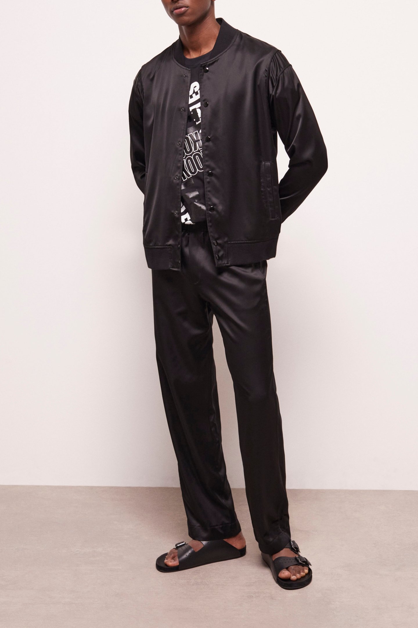 ZIP JACKET WITH CENTER FRONT AND SIDE POCKETS BLACK 3