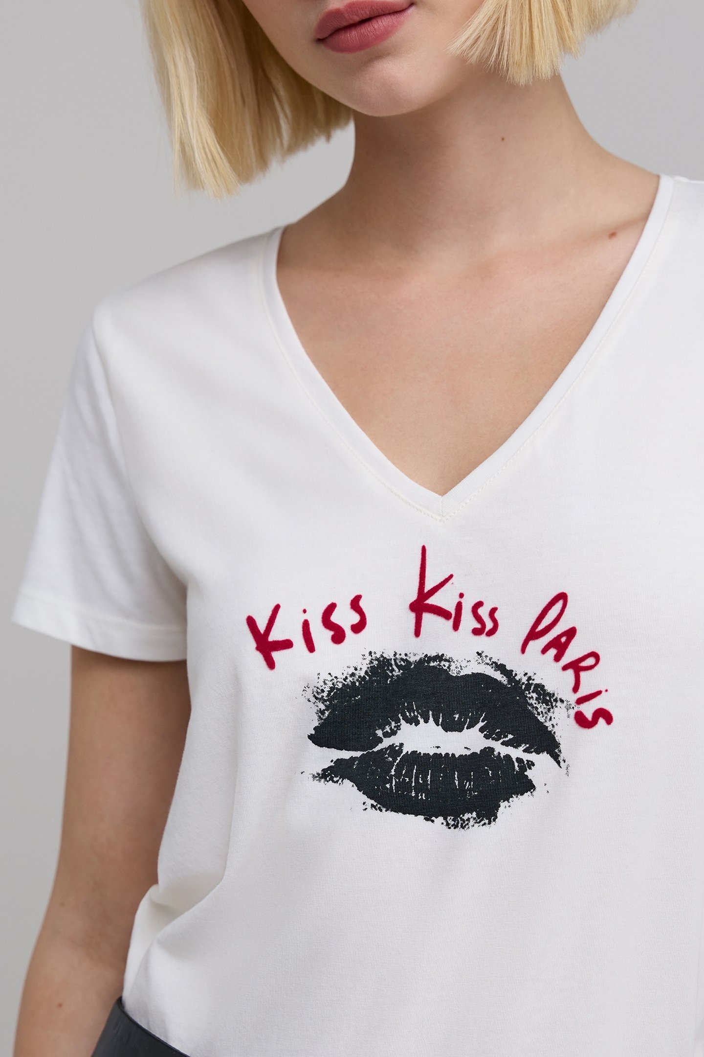 IVORY T-SHIRT WITH FLOCKED MESSAGE AND MOUTH FOR 5