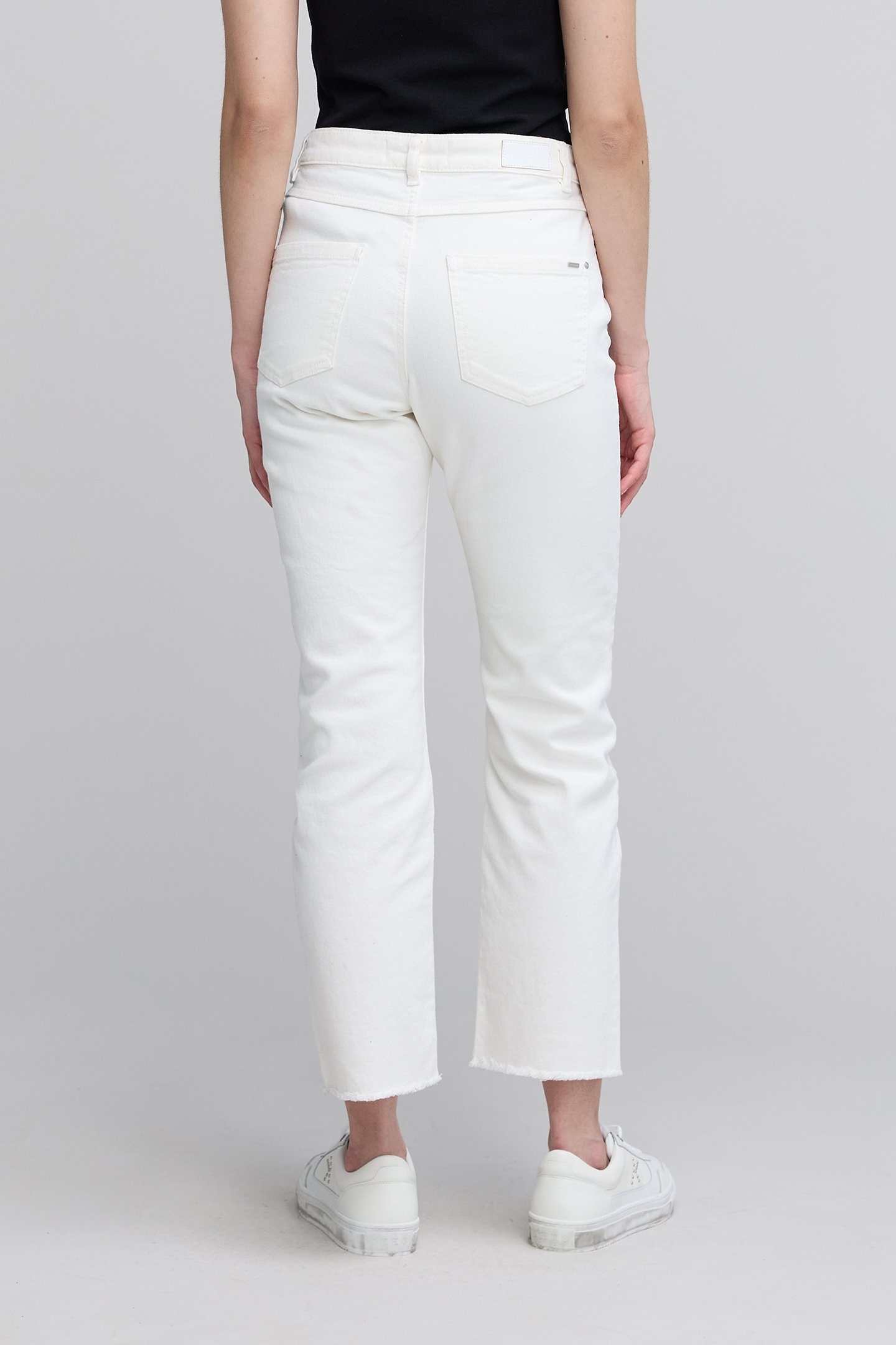 IVORY STRAIGHT BUTTONED JEANS WITH FRINGED BOTTOM 2