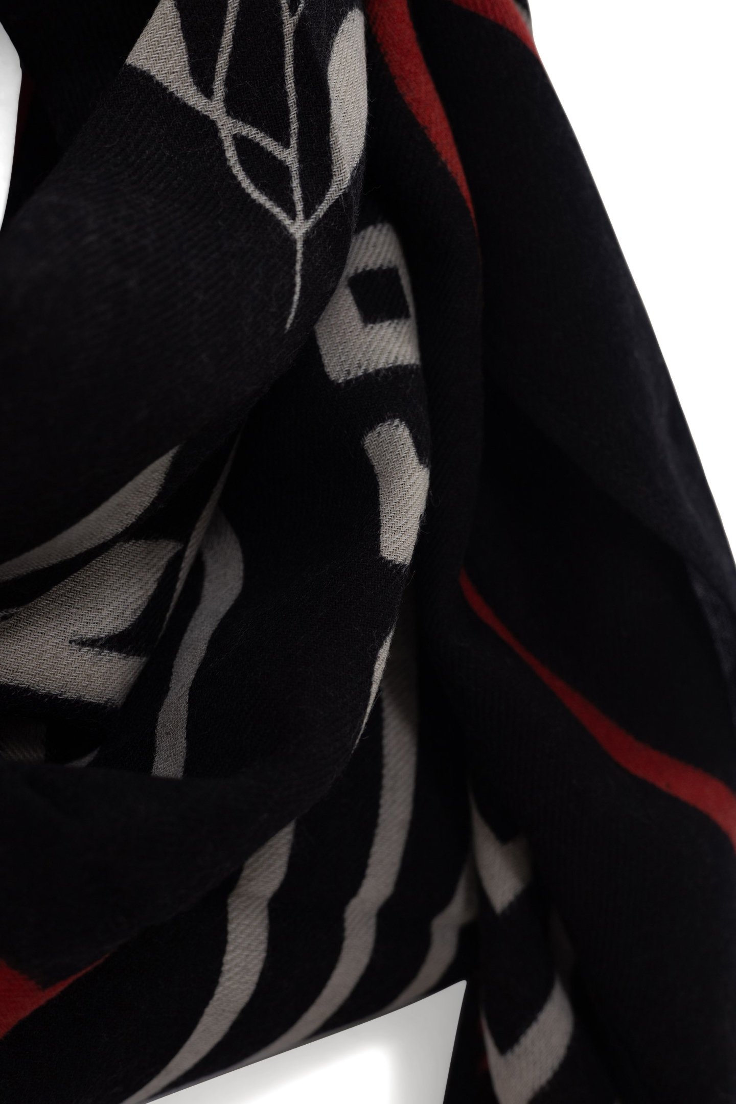 BLACK SQUARE SCARF WITH MESSAGE 3