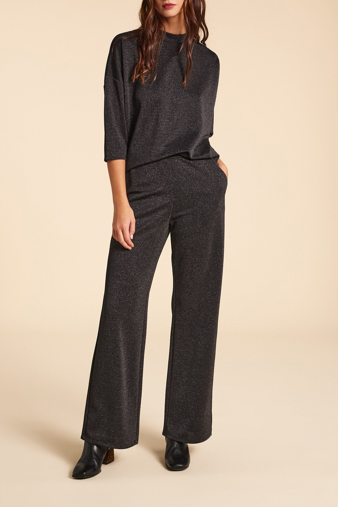 BLACK KNIT TEE-SHIRT 1