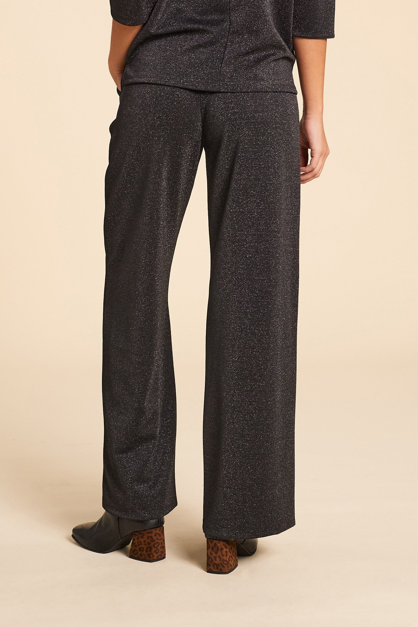 BLACK SEQUINED PANTS 2