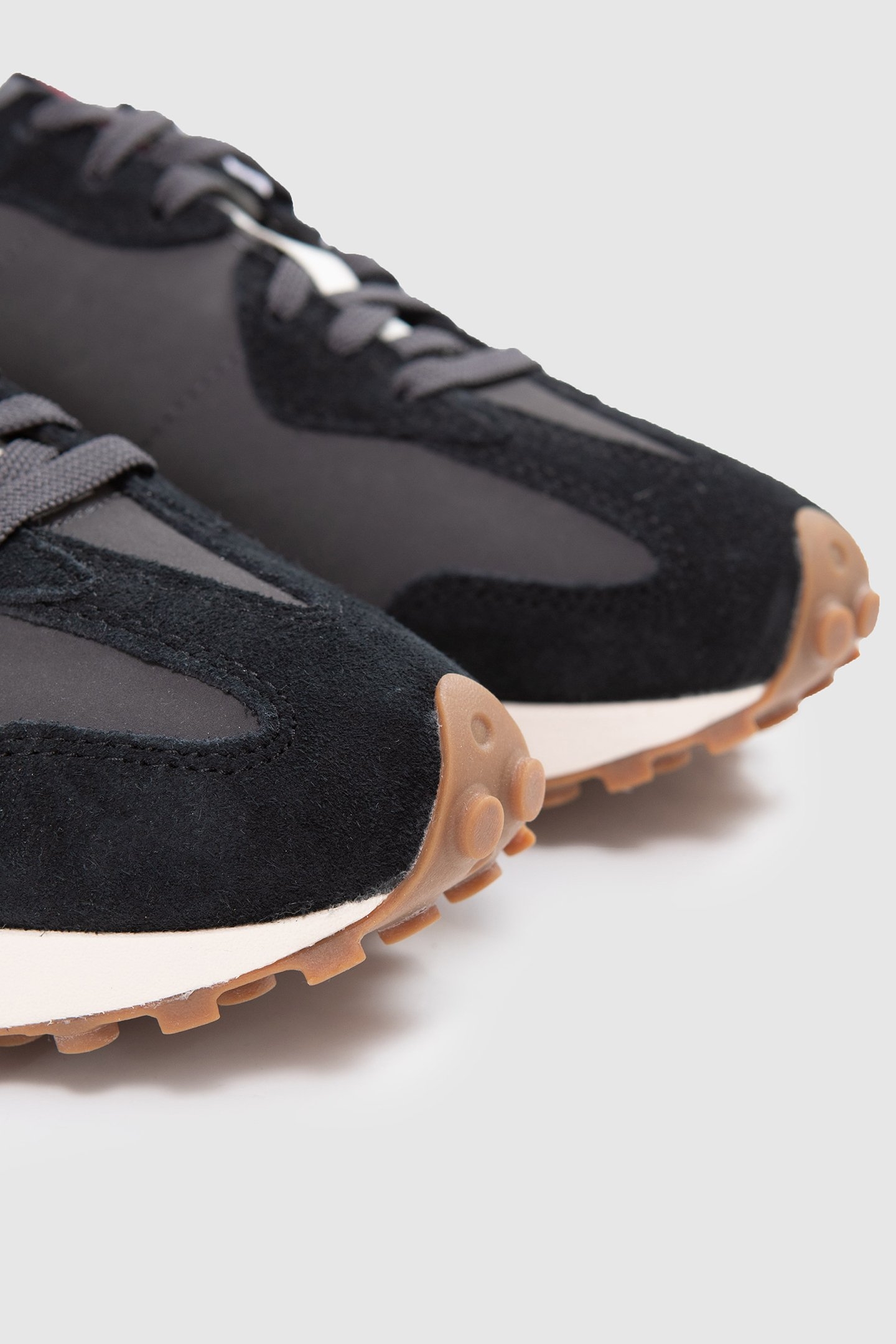 BLACK NEW BALANCE 327 TRAINERS BLACK 5