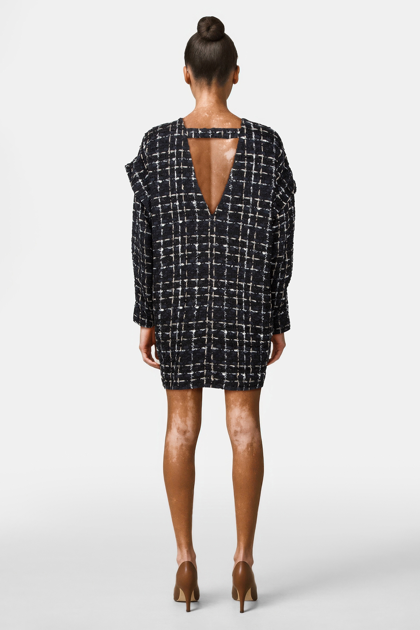 PACOL DRESS BLACK/WHITE 2