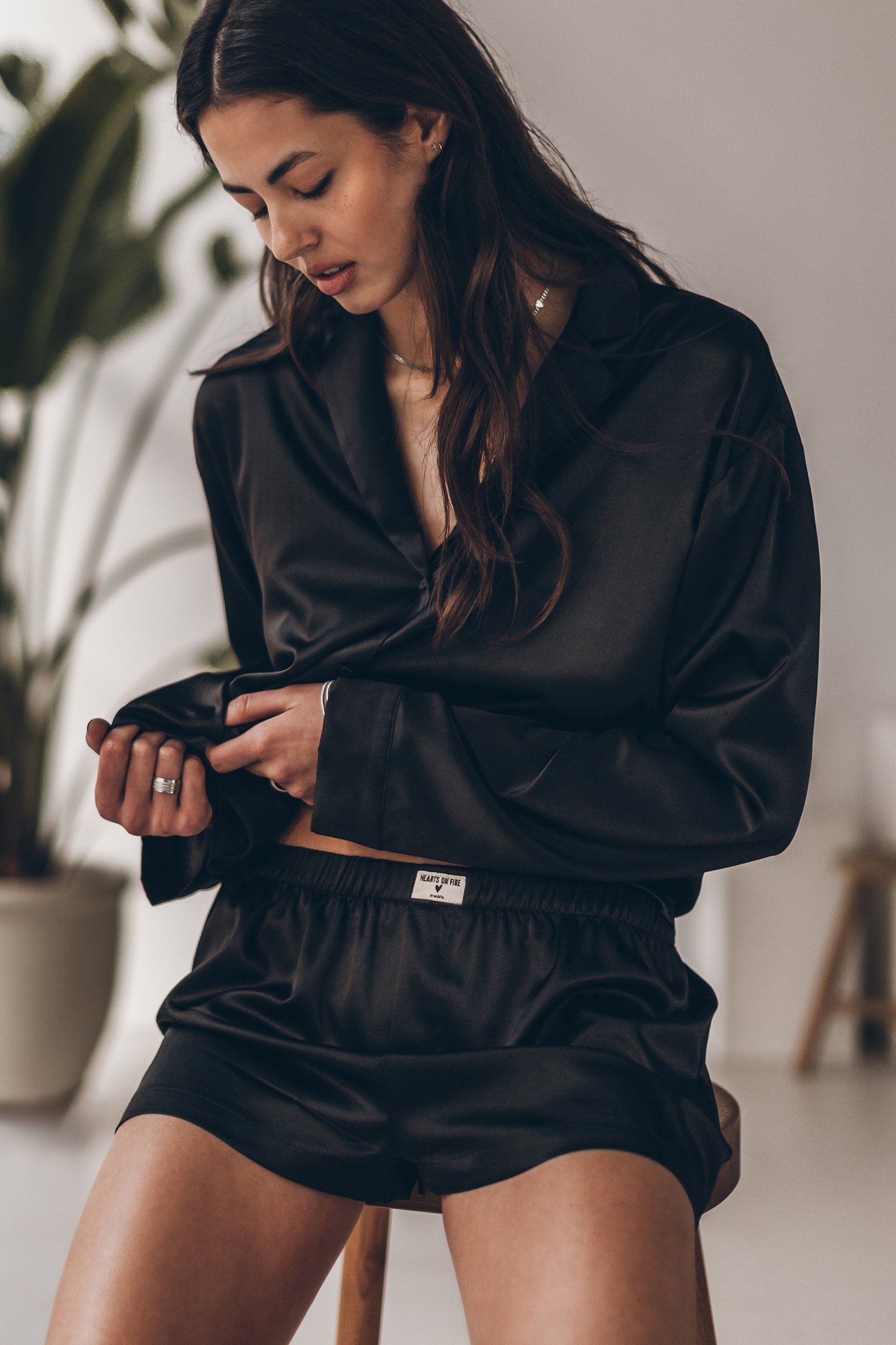 THE BLACK SILK SHIRT 3