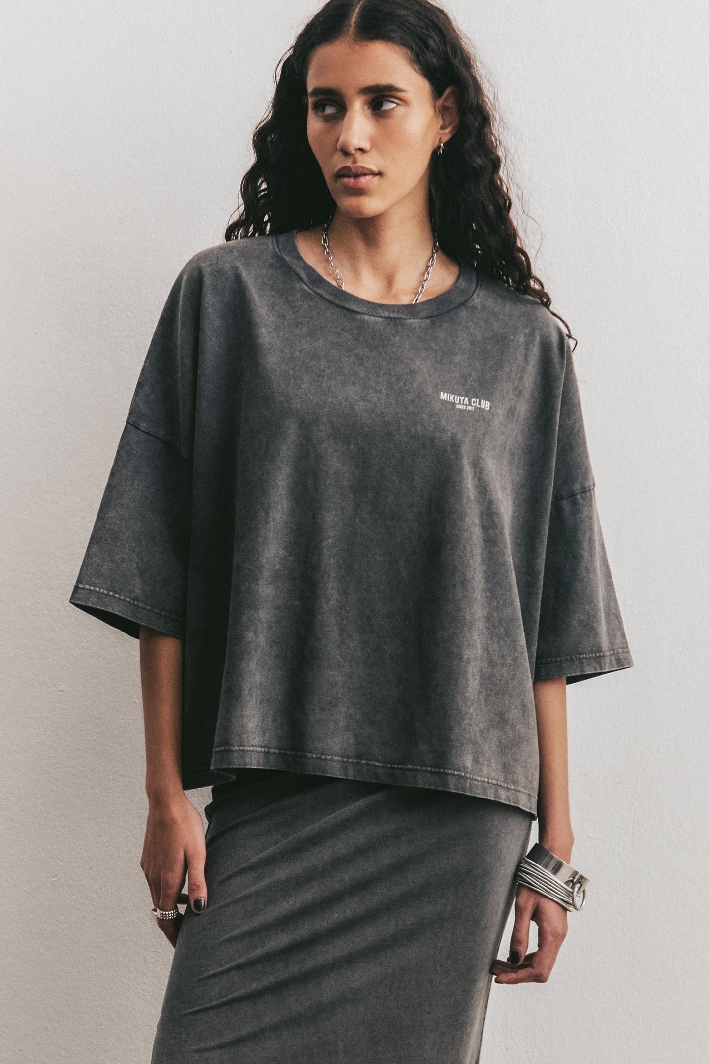 THE DARK FADED MIKUTA CLUB LOOSE COTTON T-SHIRT 1