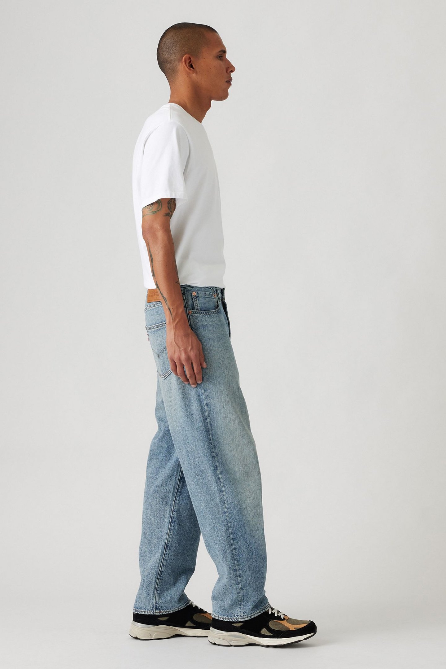 568™ STAY LOOSE LIGHTWEIGHT JEANS MED INDIGO 5
