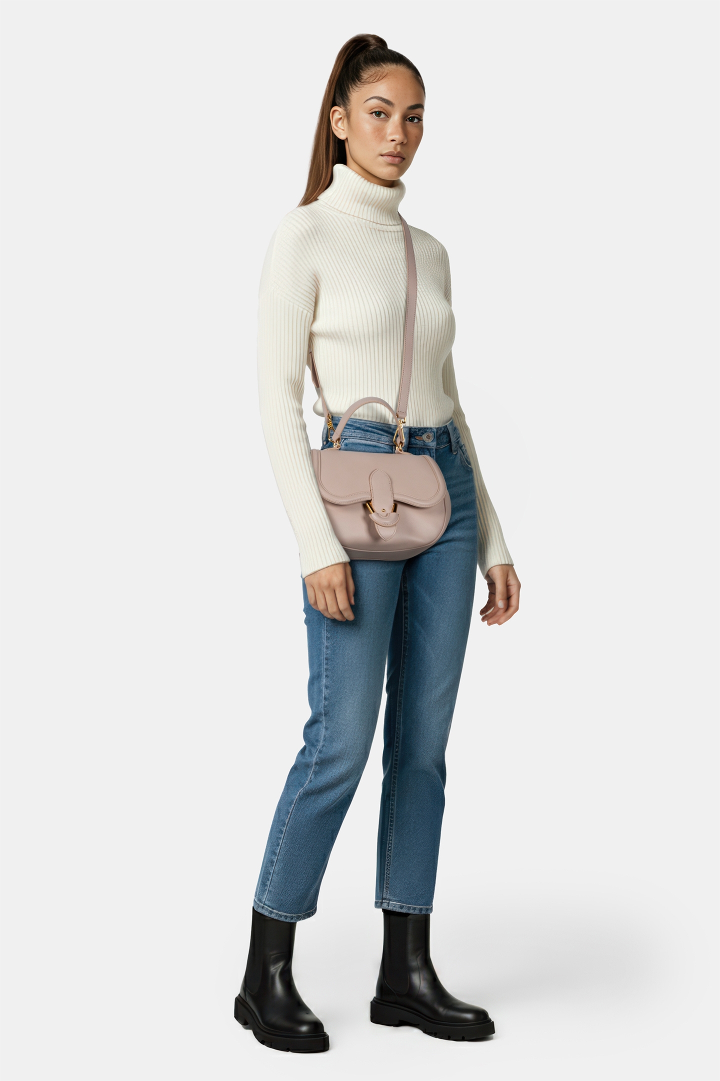 CROSS BODY BAG IN SMOOTH LEATHER 2