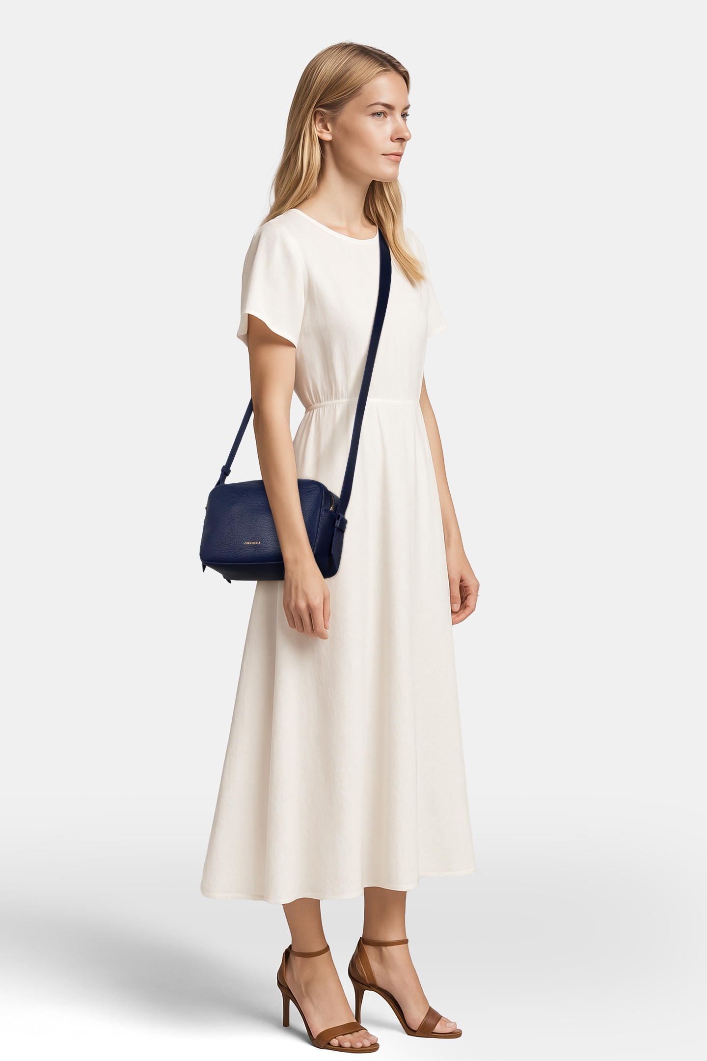 CROSS BODY BAG IN GRAINED LEATHER 1