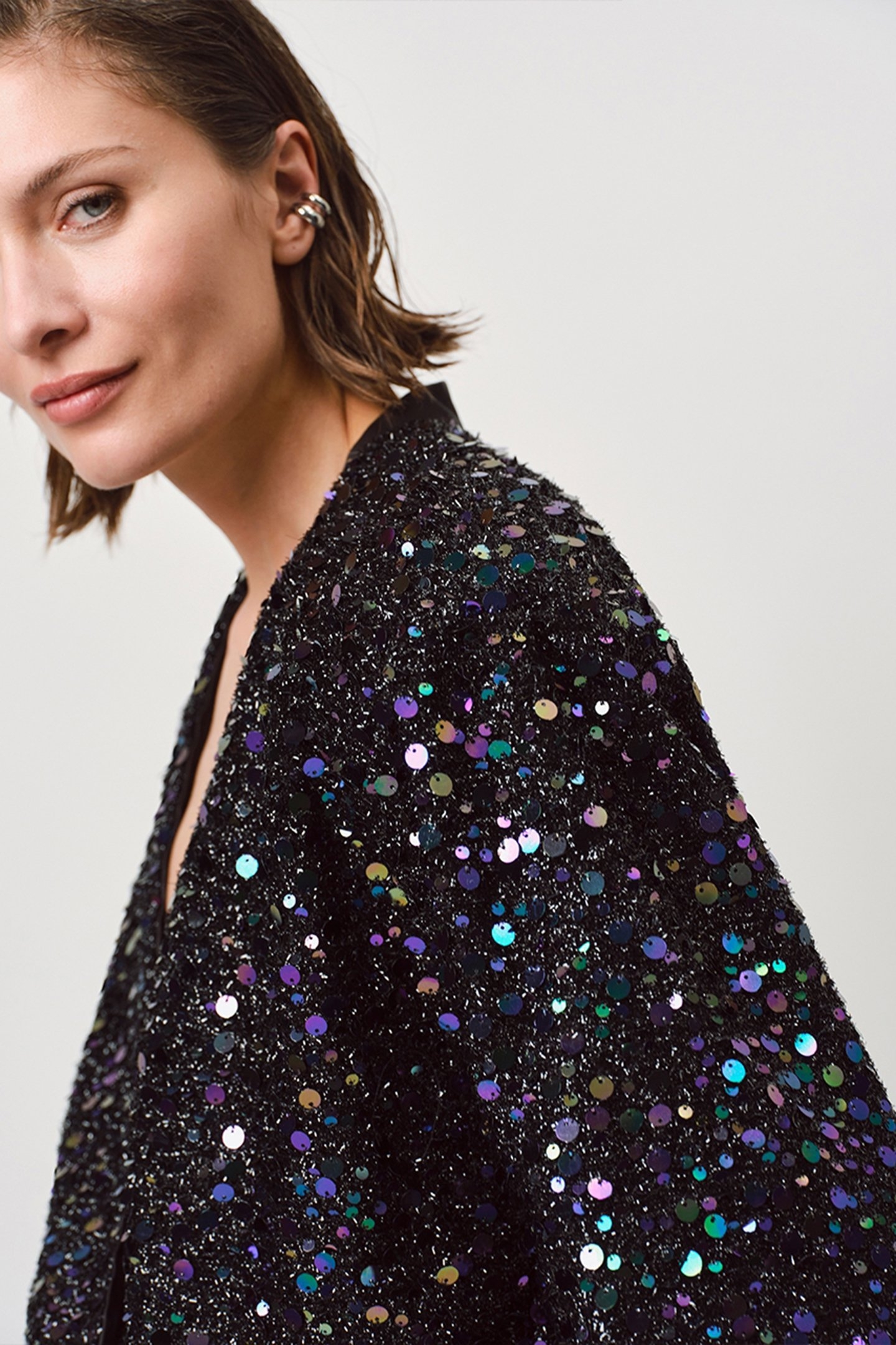 MAISA SEQUINS BLOUSON RAVEN 4