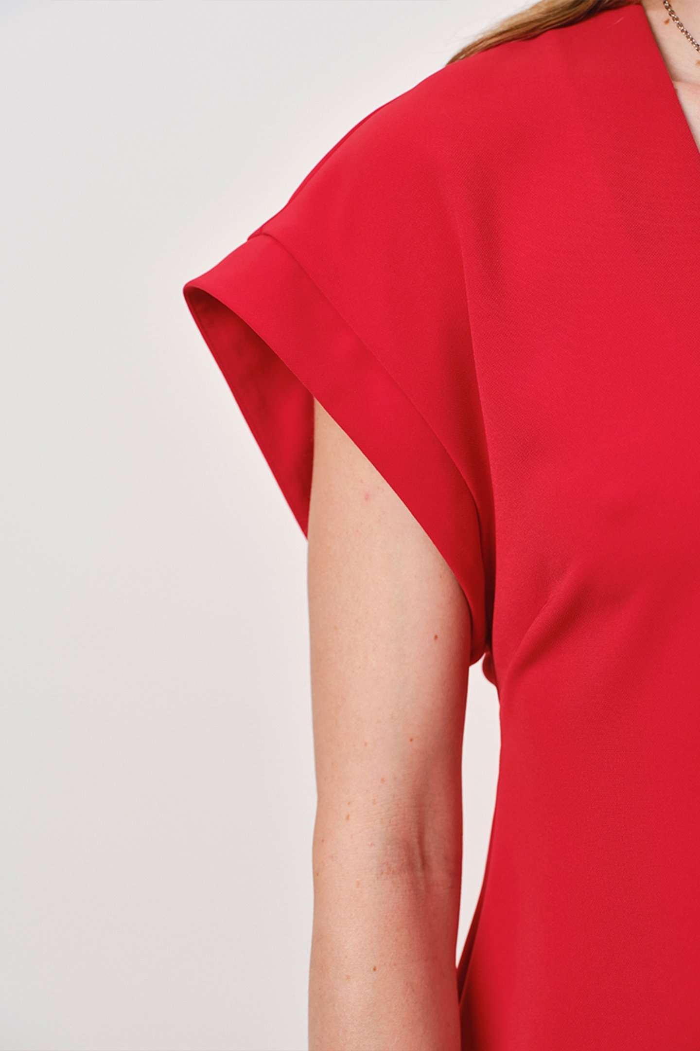 HENNE DETAILED SLIT TOP BRIGHT RED 5