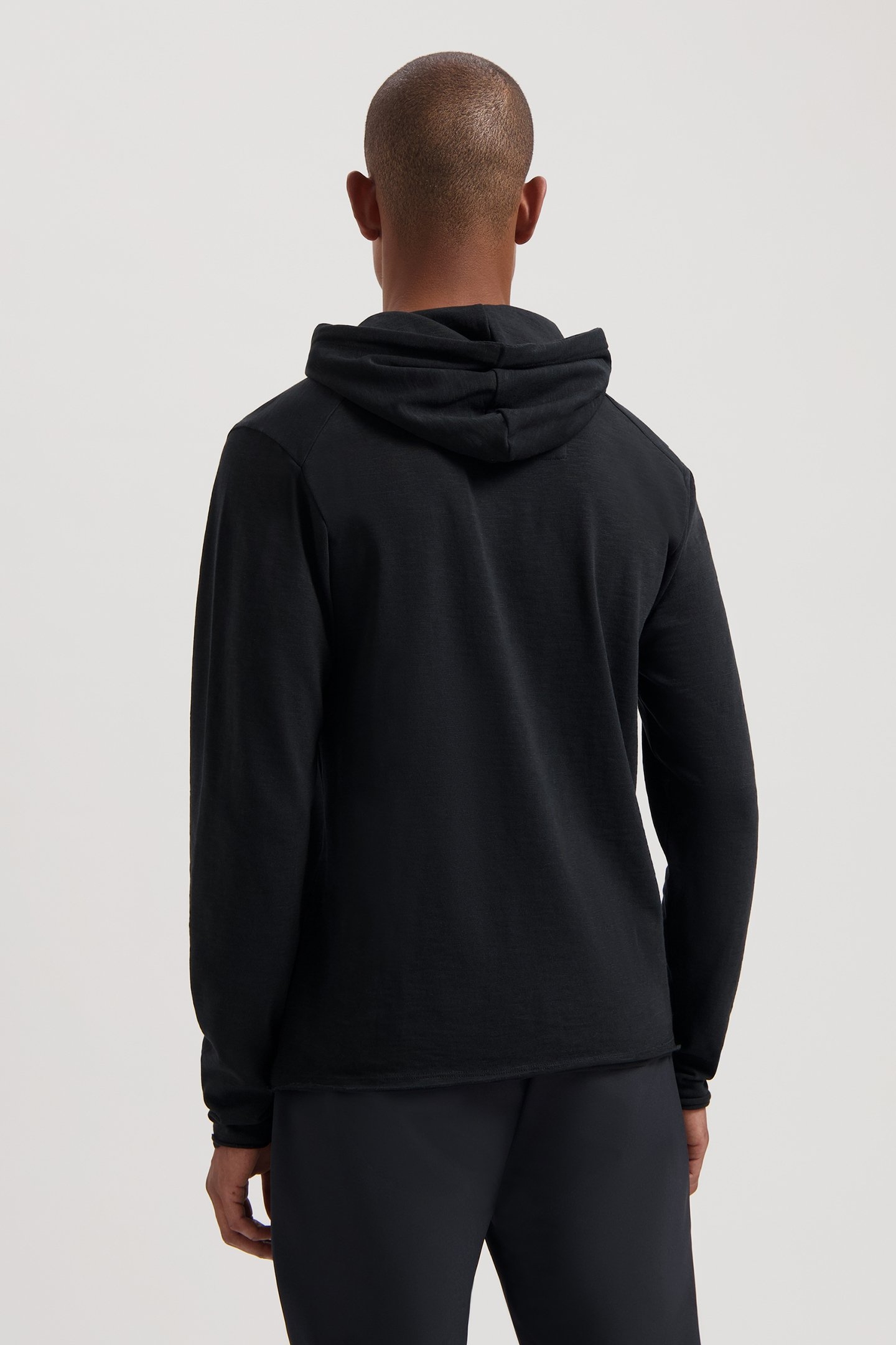 DS_NEWMAN HOODY BLACK 2