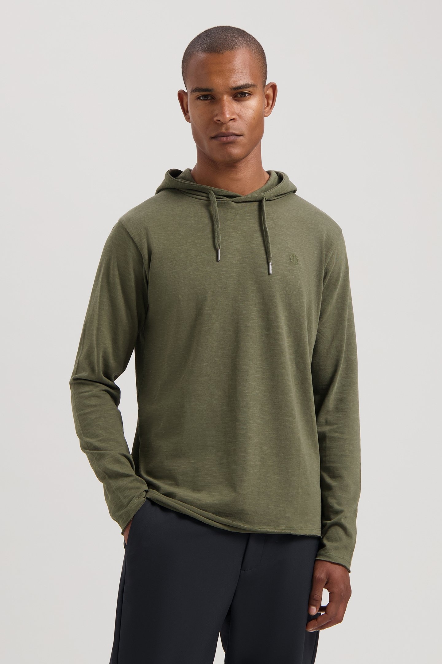 DS_NEWMAN HOODY OLIVE NIGHT 1