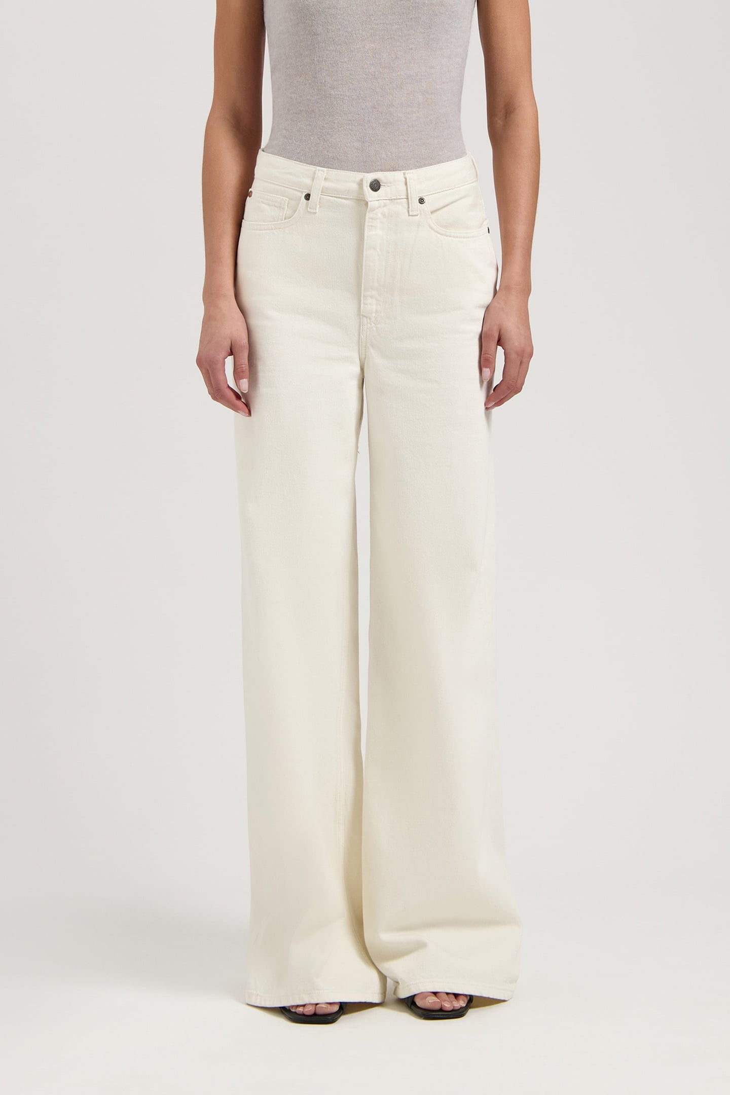 SARA HIGH LOOSE FLOW NATURAL 1