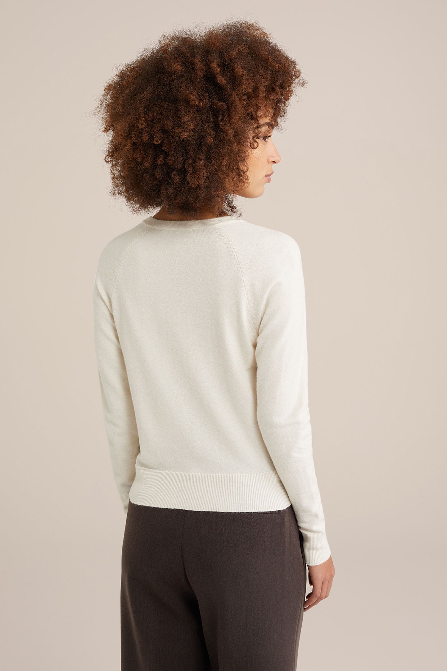 KNITTED CARDIGAN WHITE 2