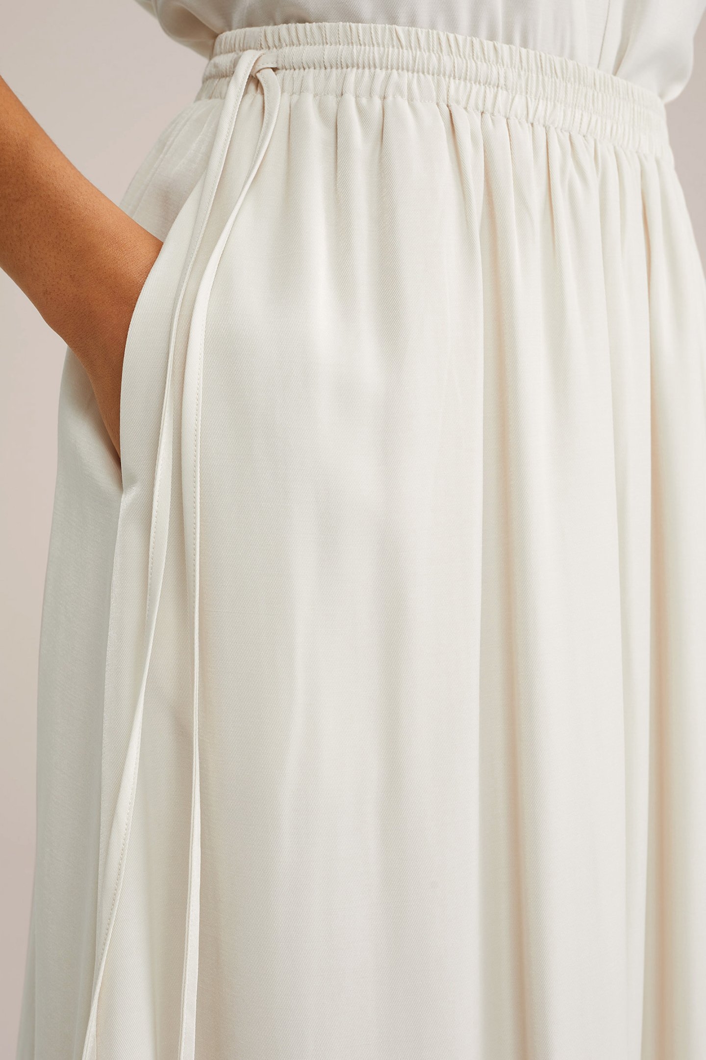 SKIRT MEDIUM LENGTH BEIGE 6