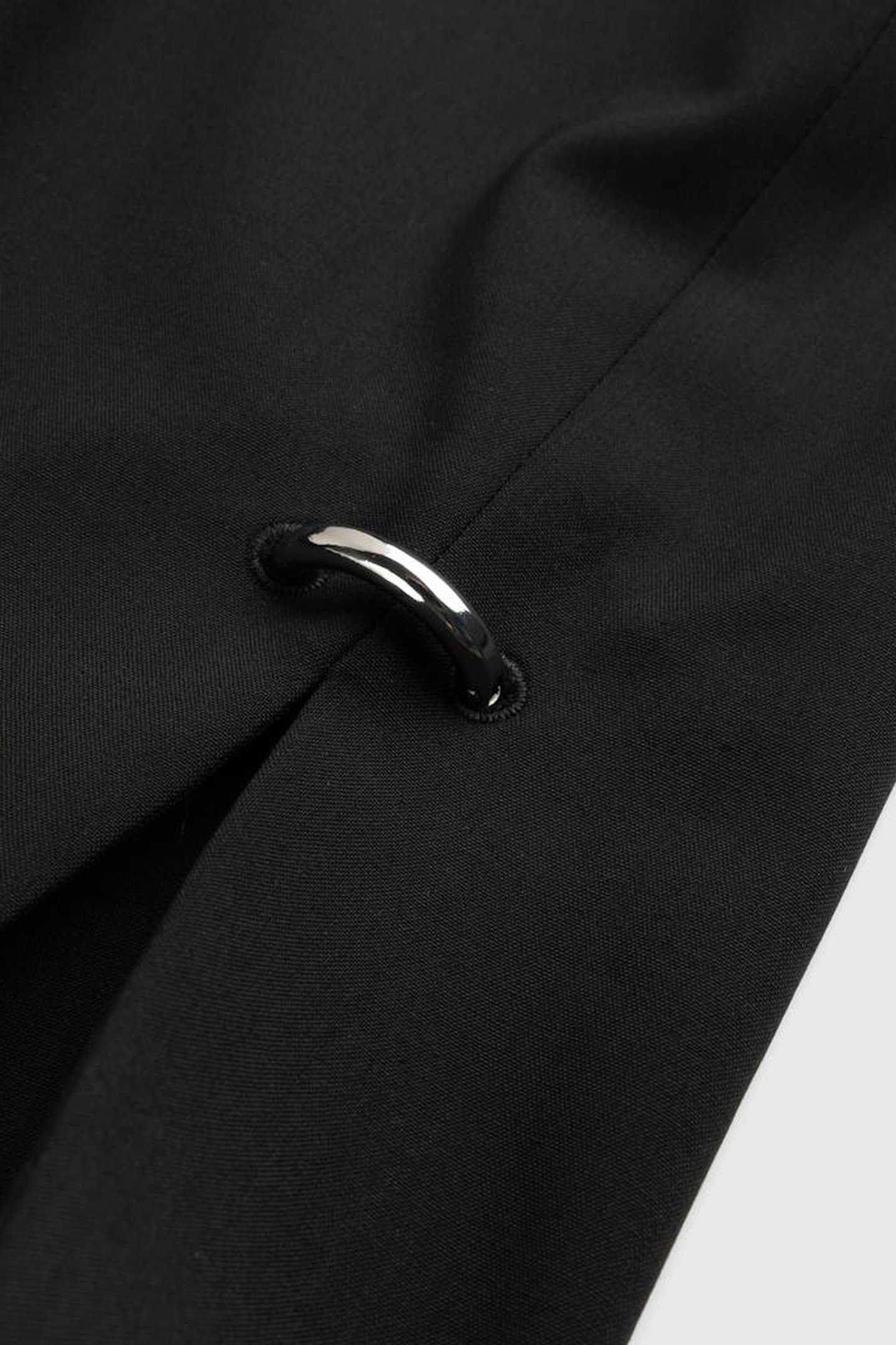 MUGLER – BERMUDA LONG SHORTS BLACK 4