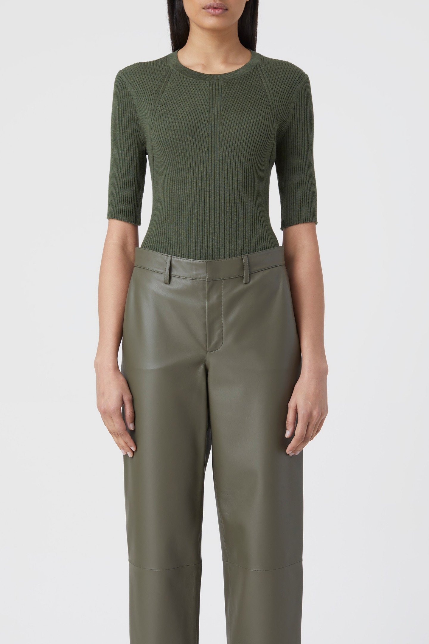 CREW NECK SHORT SLEEVE KNITS ARMY GREEN 3