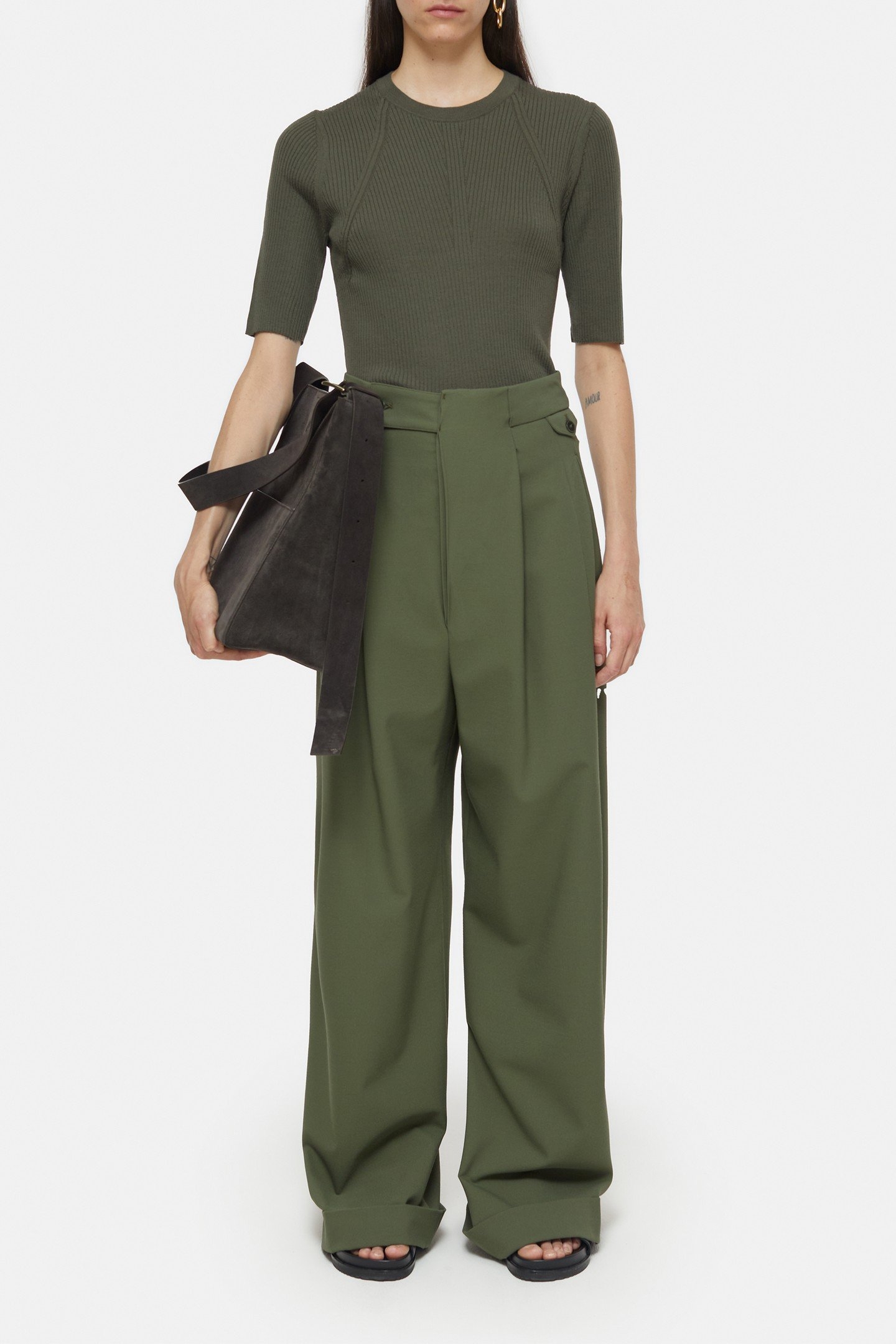 CREW NECK SHORT SLEEVE KNITS ARMY GREEN 4