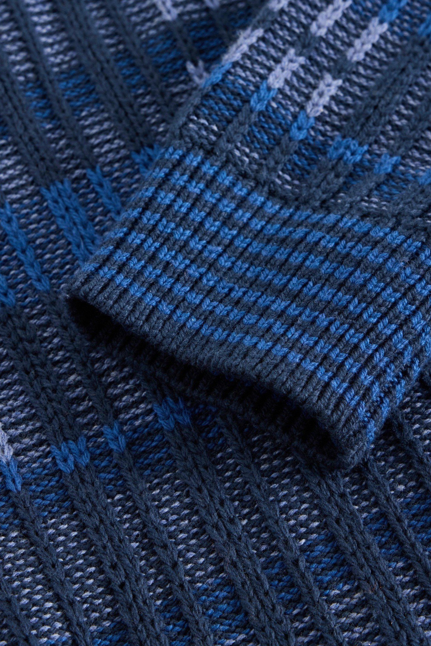 PATCHWORK TEXTURED CREW BLUE MULTI 1