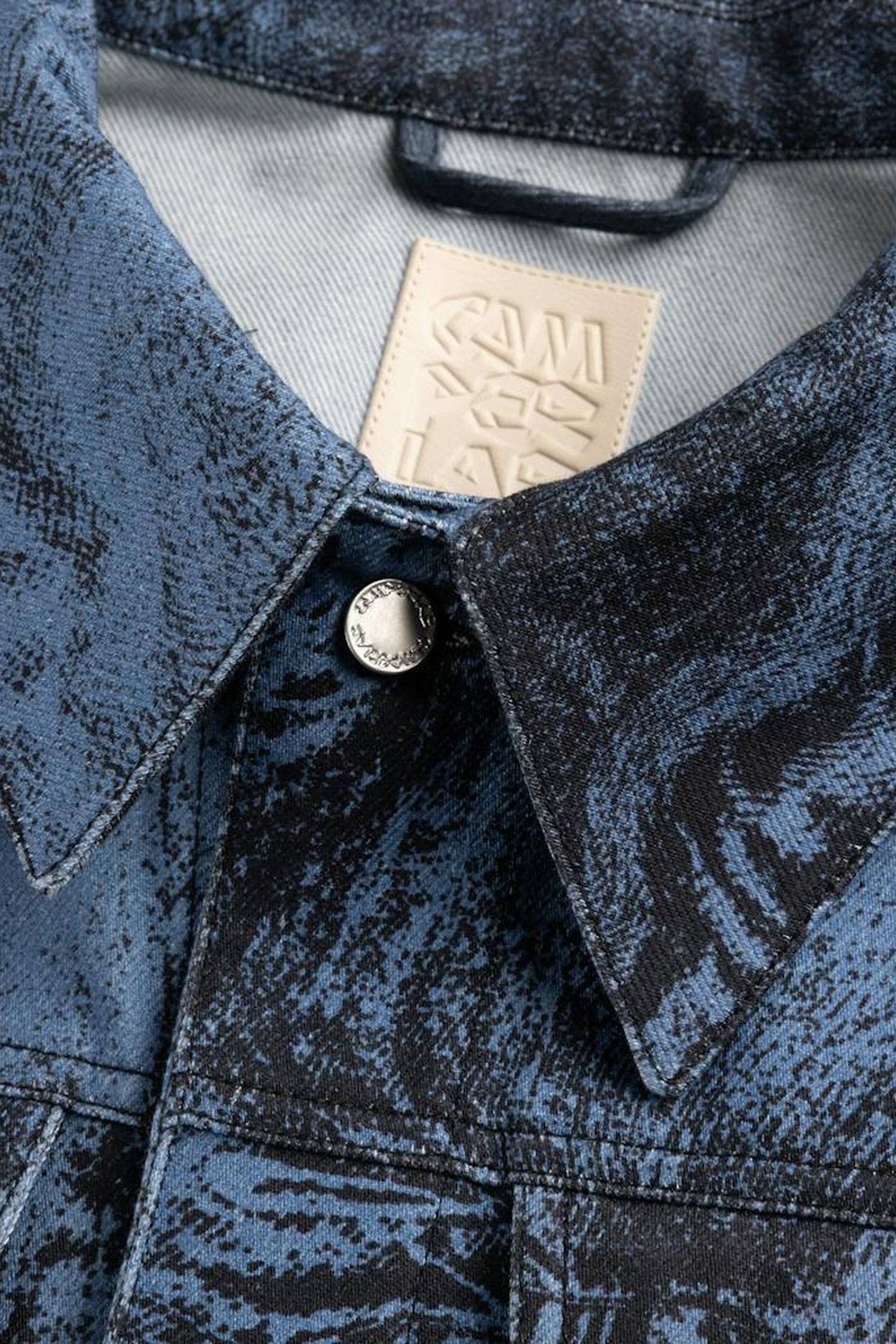 CAMPERLAB – DISTORTED DENIM JACKET BLUE 4