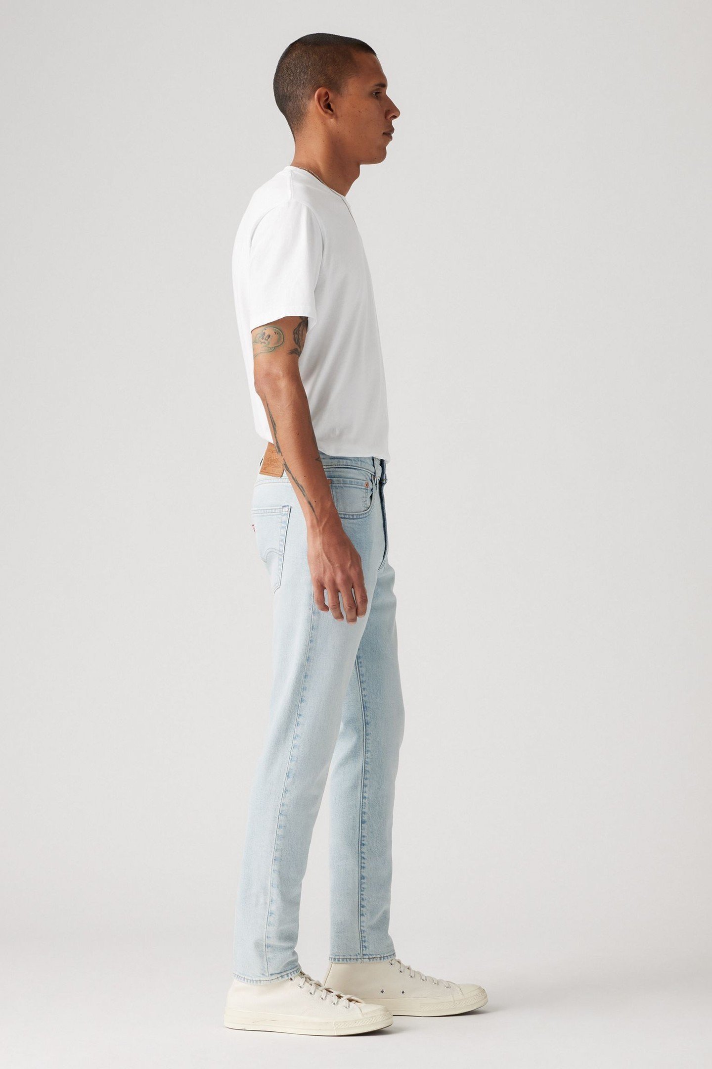 512™ SLIM TAPER JEANS LIGHT INDIGO 4