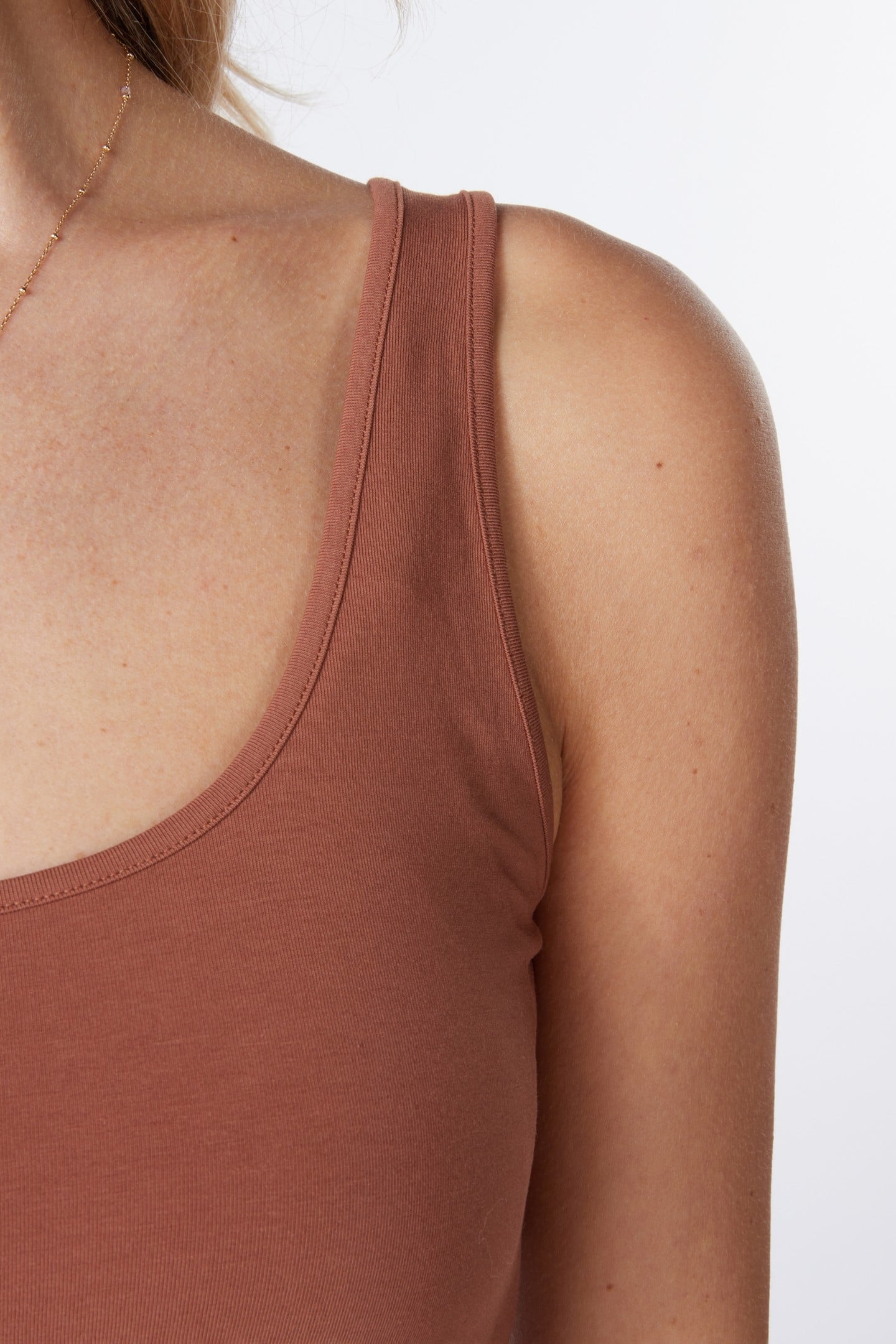 SINGLET BASIC COPPER BROWN 6