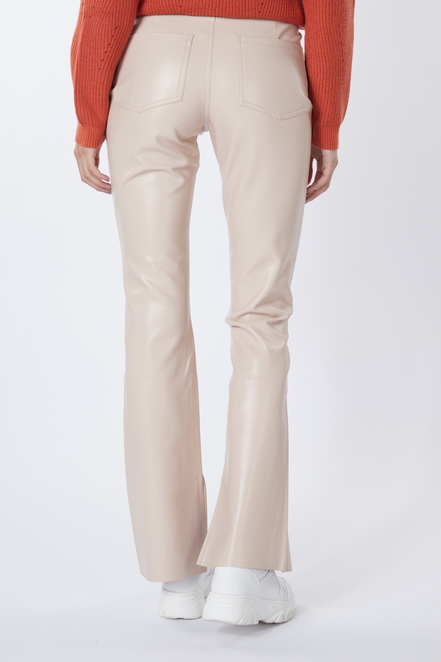TROUSERS FLARED SPLIT PU BISCUIT 3