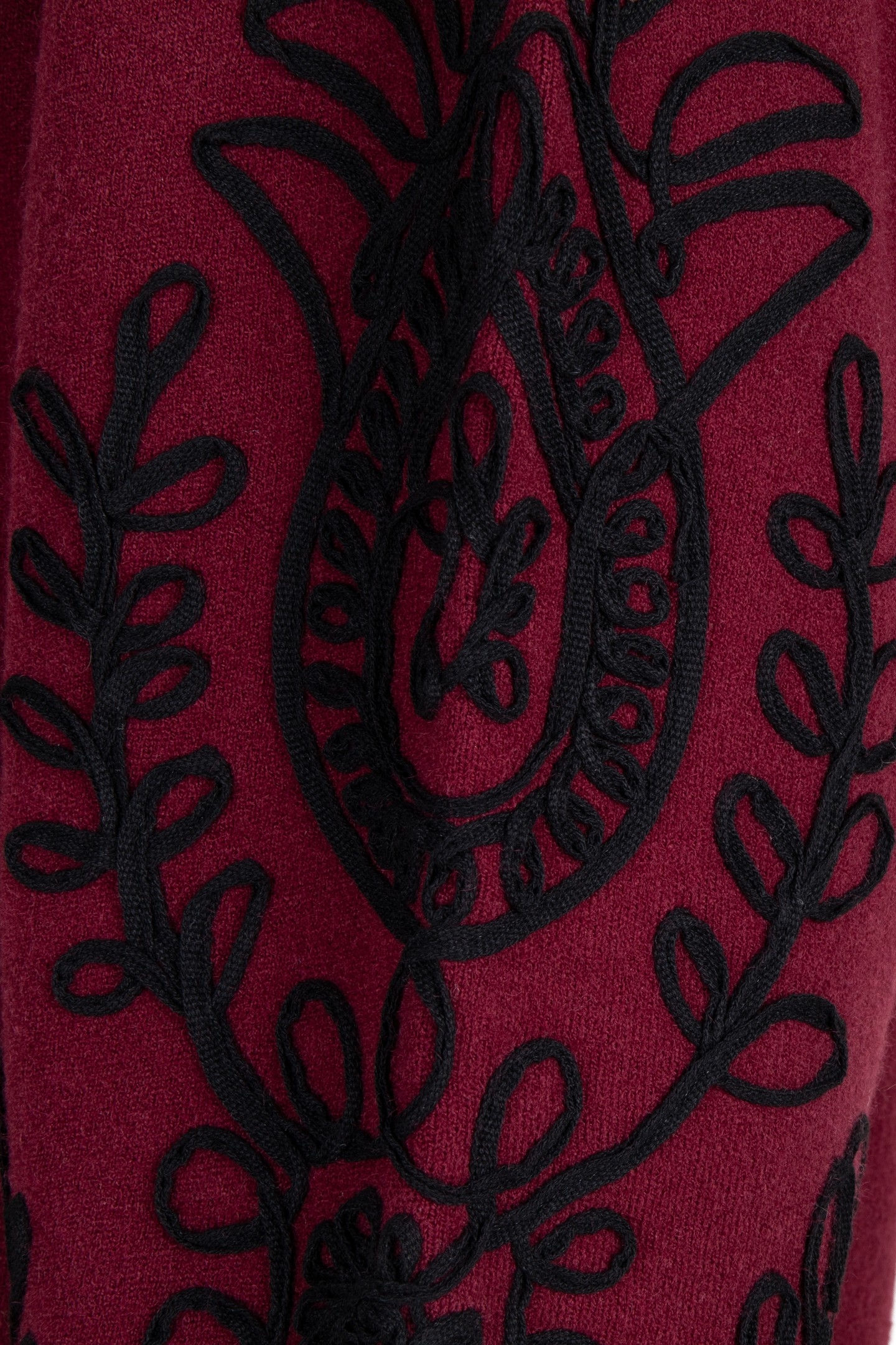 DRESS TAPE EMBROIDERY WINE RED 3