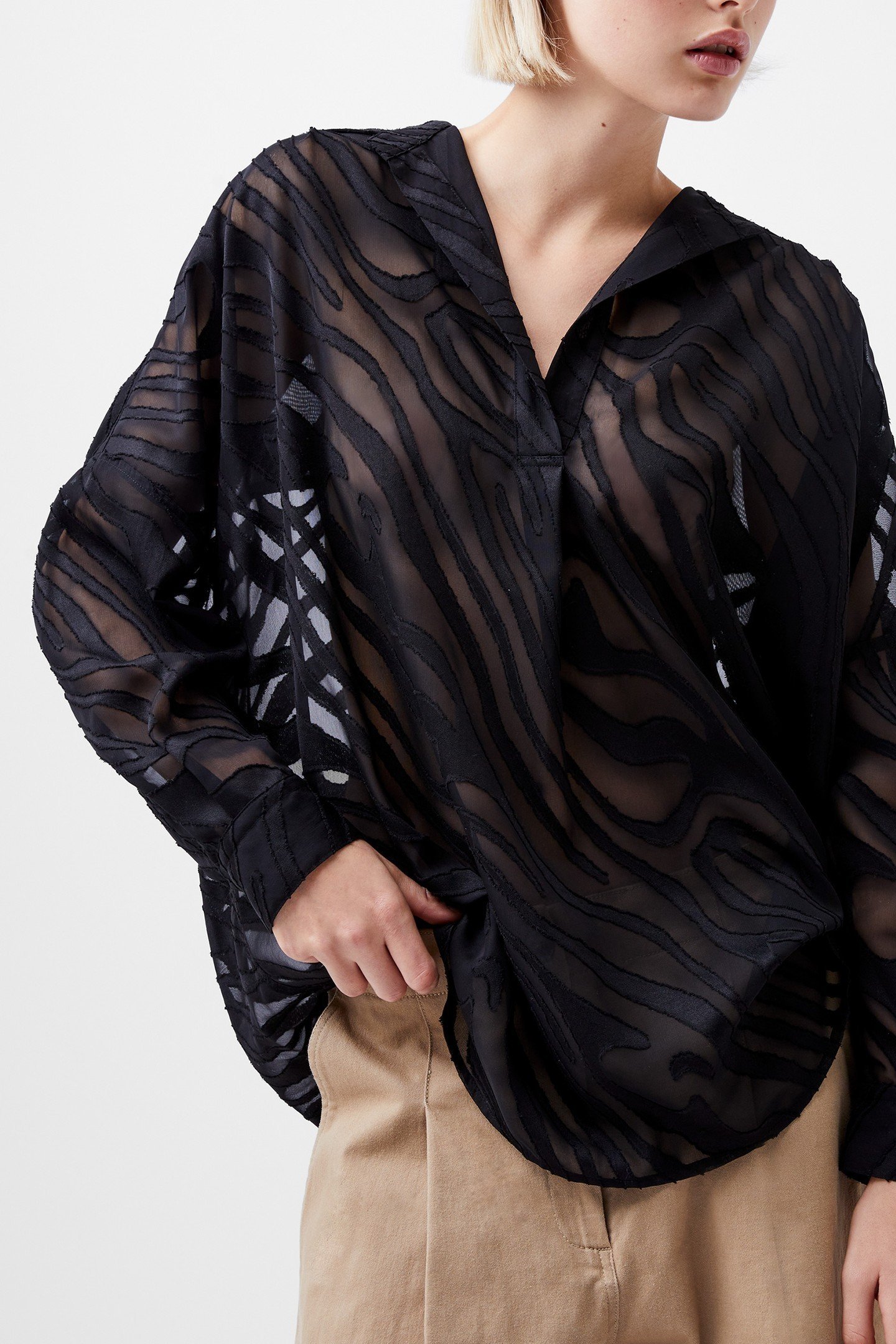 ZEBRA DEVORE POPOVER BLACK 2